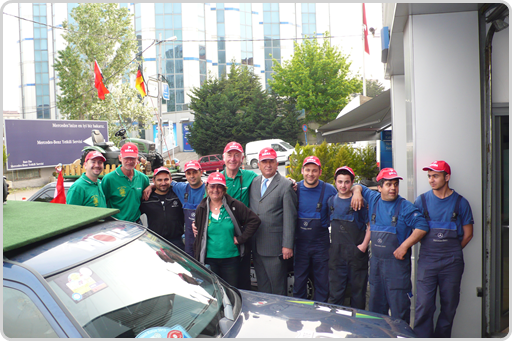 Strahlende Gesichter - aus ganz unterschiedlichen Gründen Strahlende Gesichter - aus ganz unterschiedlichen Gründen