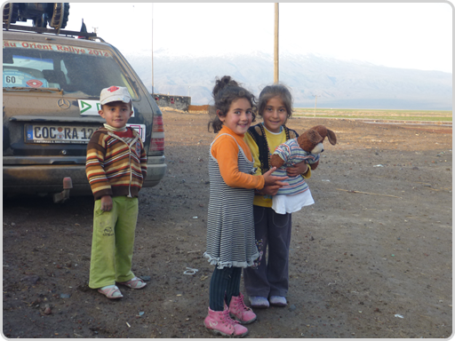 Dorfkinder in Ostanatolien - die können strahlen! Dorfkinder in Ostanatolien - die können strahlen!