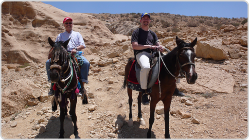 Indy und sein Vater. Den Kelch haben wir nicht gefunden Indy und sein Vater. Den Kelch haben wir nicht gefunden