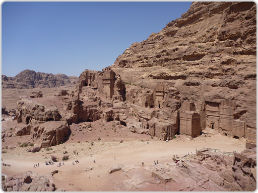 Viele Steine. Eindrucksvoll. Und reichlich vorhanden in Jordanien. Viele Steine. Eindrucksvoll. Und reichlich vorhanden in Jordanien