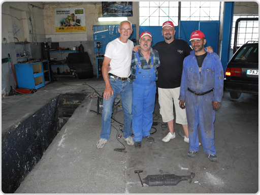 Der Bösewicht liegt am Boden Der Bösewicht liegt am Boden