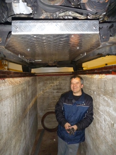 Mit so einem Unterfahrschutz hat man gut Lachen! Mit so einem Unterfahrschutz hat man gut Lachen!